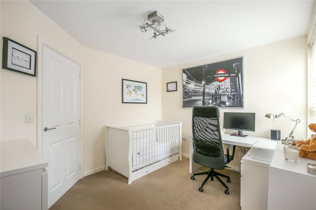 Manor Road, Winchester, Hampshire, SO22 2 bed apartment for sale £320,000