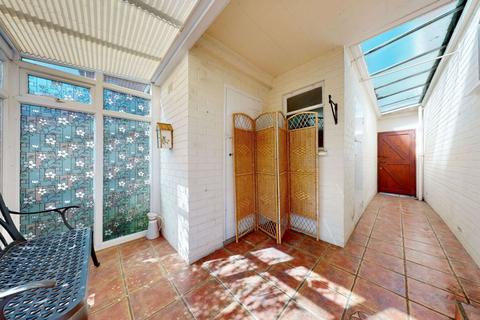 91 Kingsway, Northampton, NN2 8HN