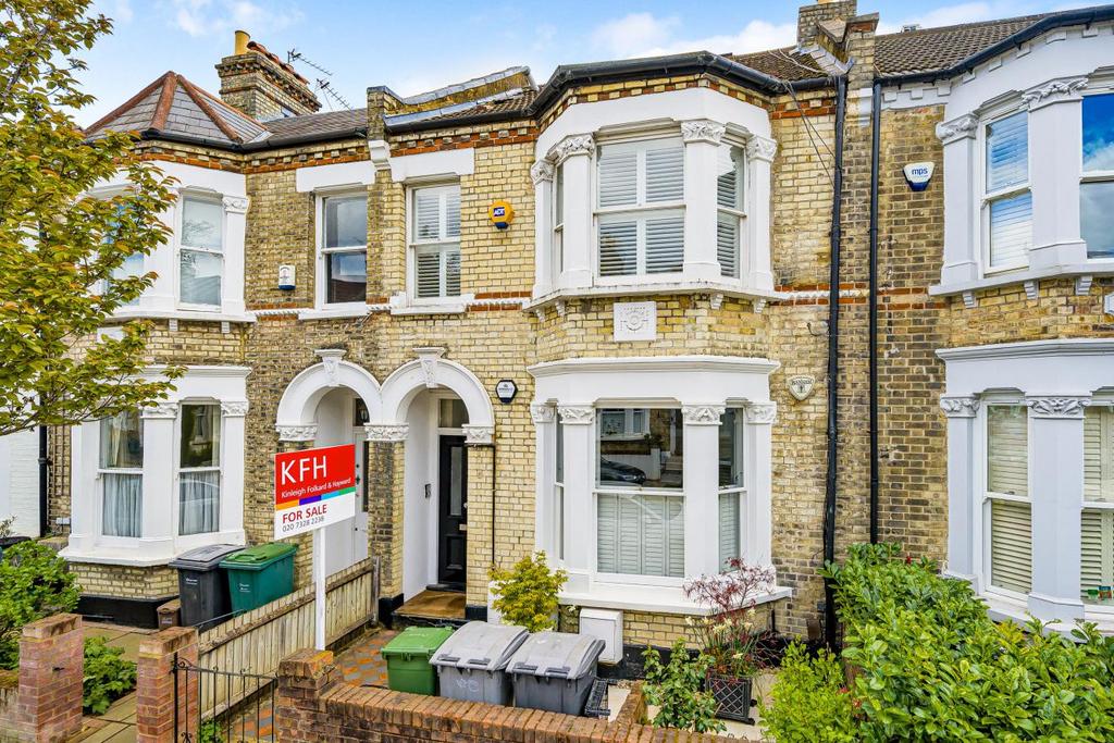 Achilles Road, West Hampstead 2 bed flat for sale £900,000