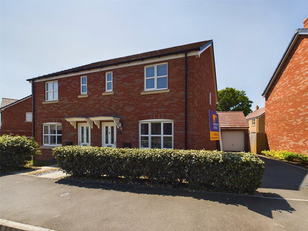 Swinesherd Lane, Whittington, Worcester, Worcestershire, WR5 3 bed semi