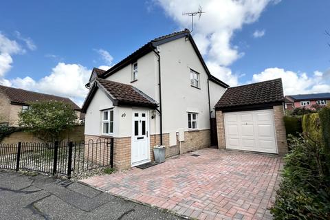 4 bedroom detached house to rent, Shrublands, Saffron Walden, Essex, CB10