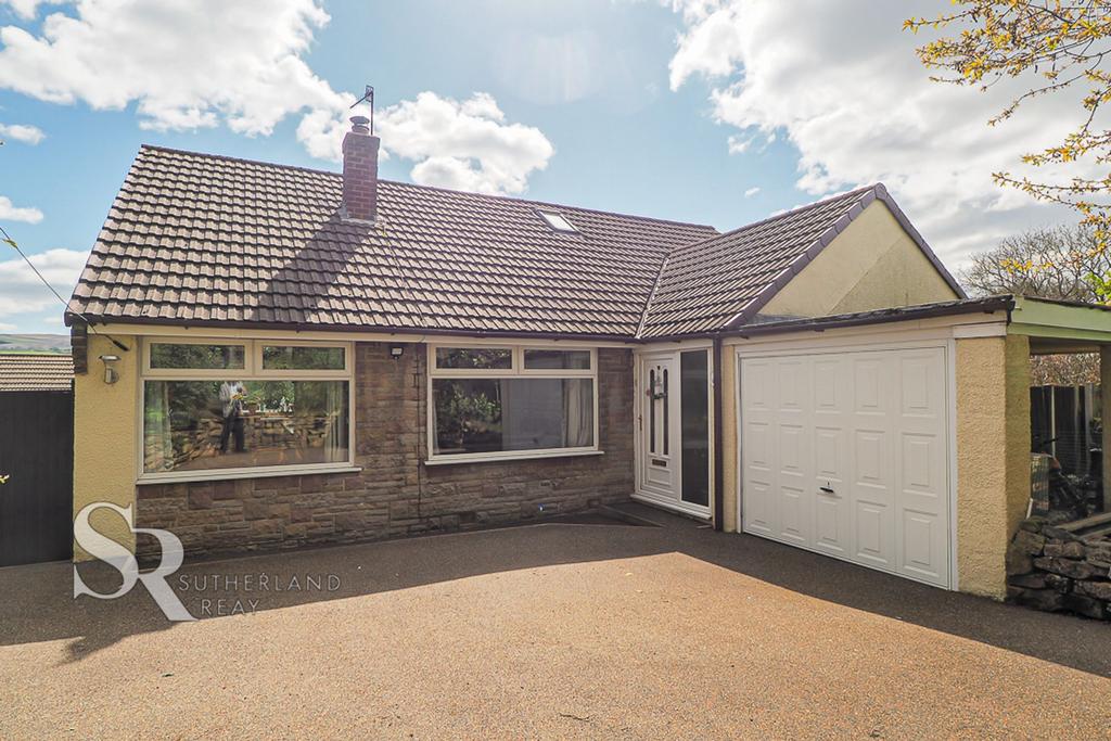 Watford Road, New Mills, SK22 4 bed detached bungalow for sale £475,000