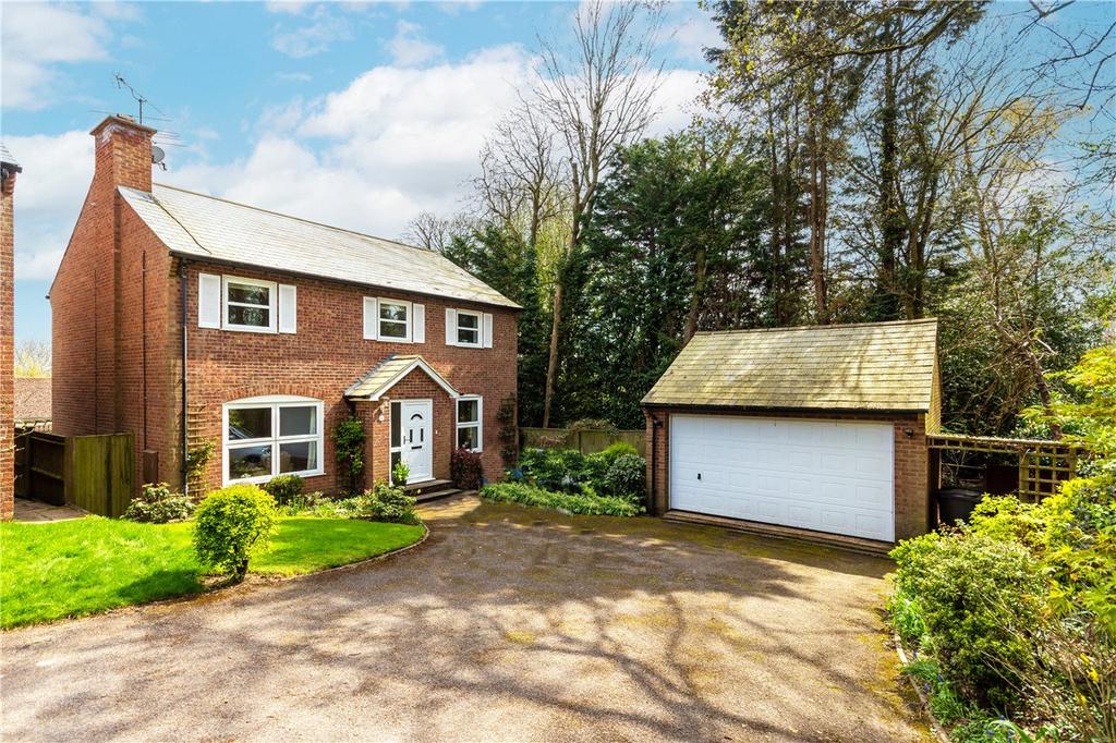 Red Lodge Gardens, Berkhamsted, Hertfordshire 4 bed detached house for