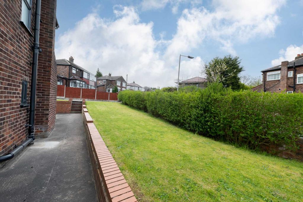 Windsor Road, Prestwich 3 bed semidetached house £1,100 pcm (£254 pw)