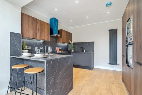 18 Drumby Crescent, Clarkston, Glasgow, G76 7HJ