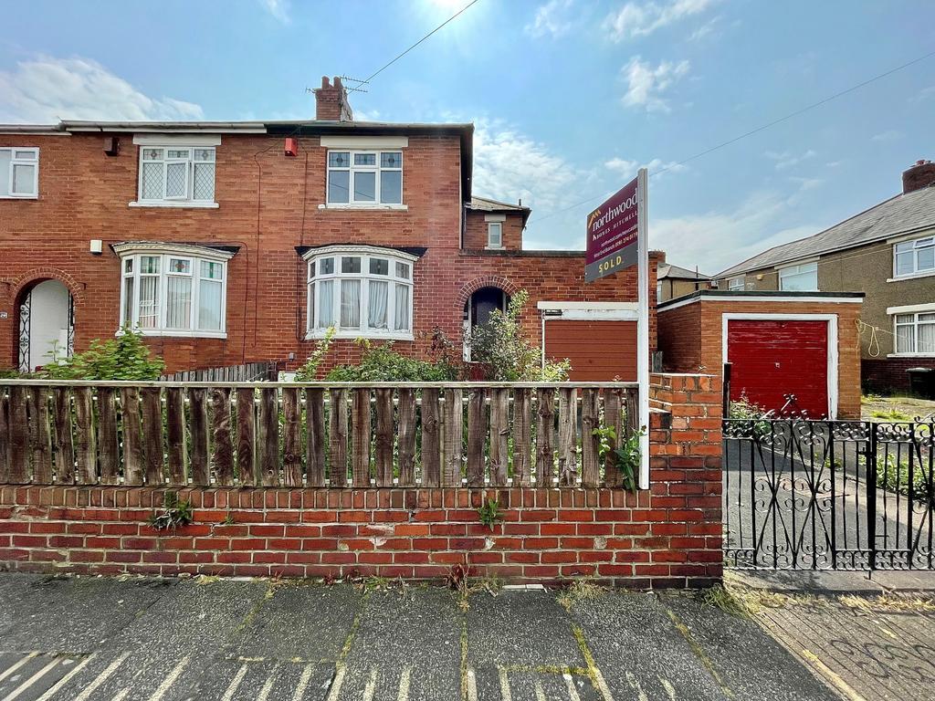 Bainford Avenue, Denton Burn... 2 bed semidetached house £110,000