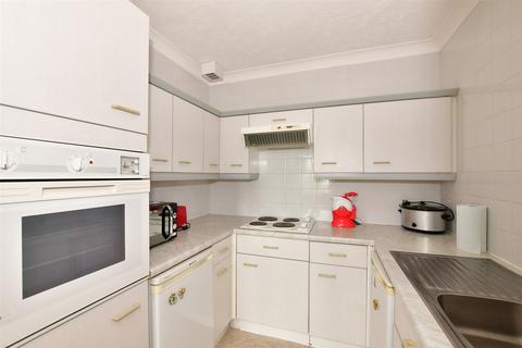 2 bedroom apartment for sale - Woodbury Lane, Tenterden, Kent