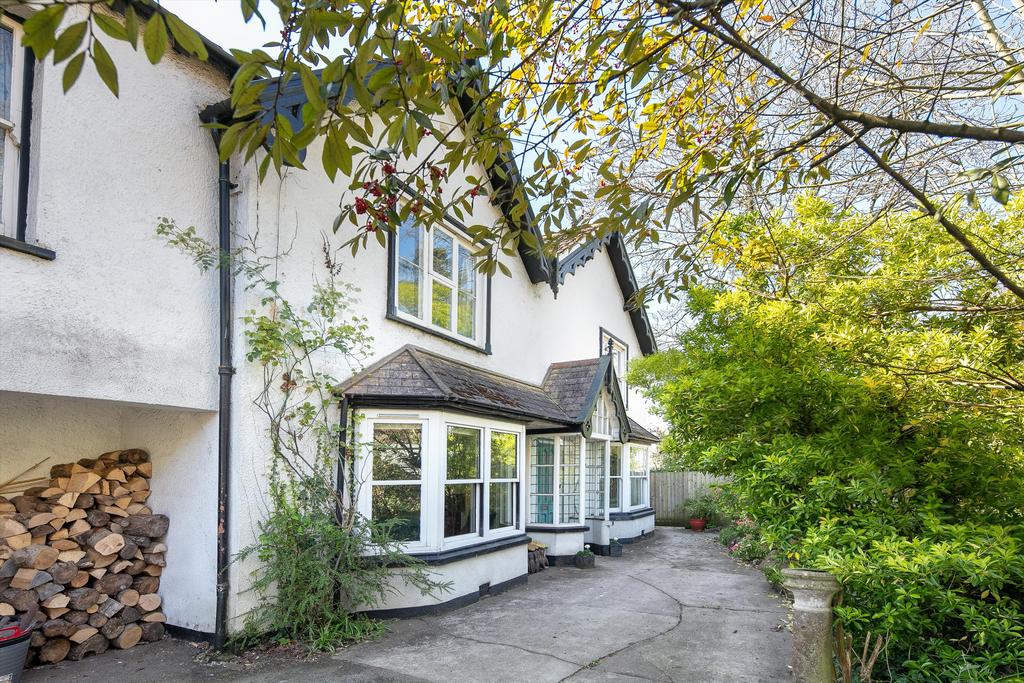 Bristol Road, Somerset, BS25 5 bed detached house for sale