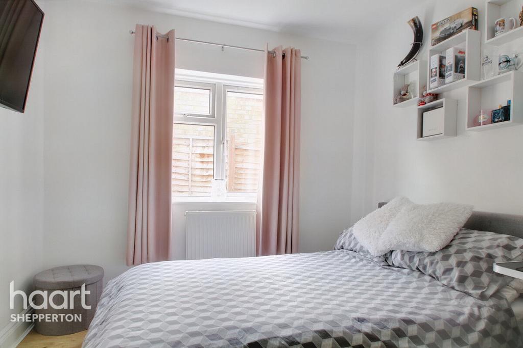 Desford Way, ASHFORD 8 bed detached house for sale £900,000