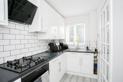 46 Siskin Close, Bushey, WD23 2HN