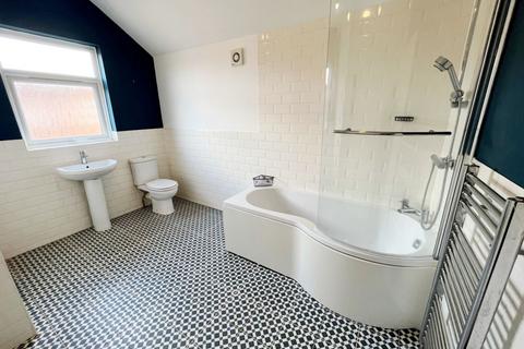 15 Norton Road, Northampton, NN2 7TL