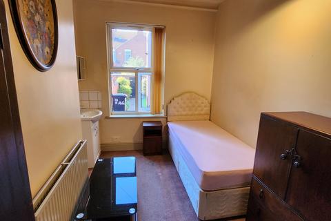 undefined, Royal Avenue, Doncaster DN1
