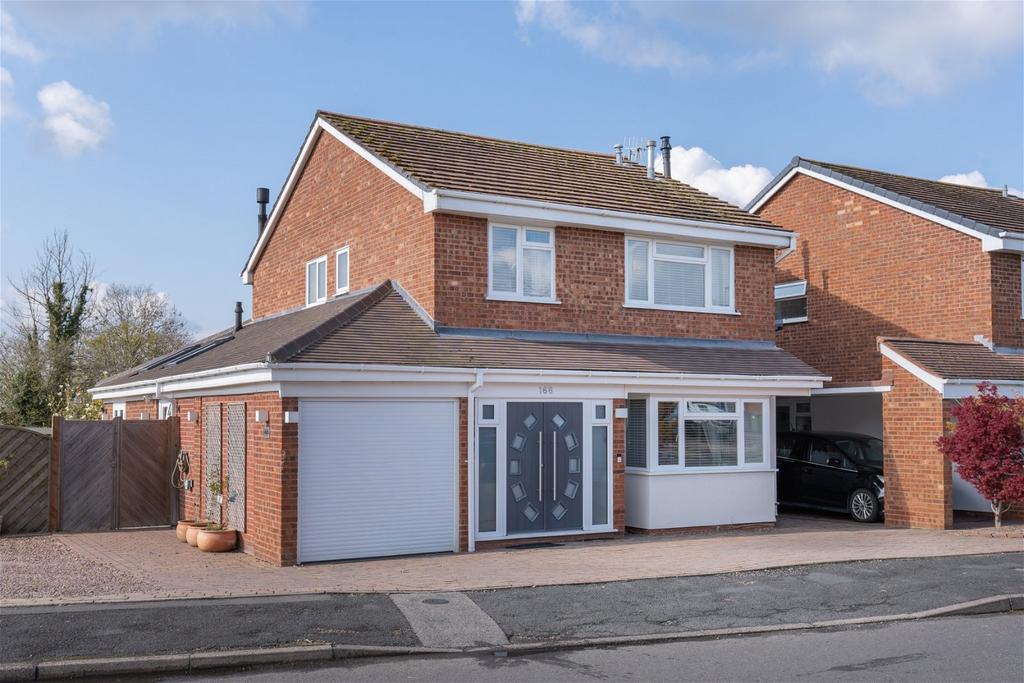 Deansway, Bromsgrove, B61 7PN 4 bed detached house for sale £440,000