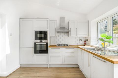 56 Eden Way, Beckenham, BR3 3DJ