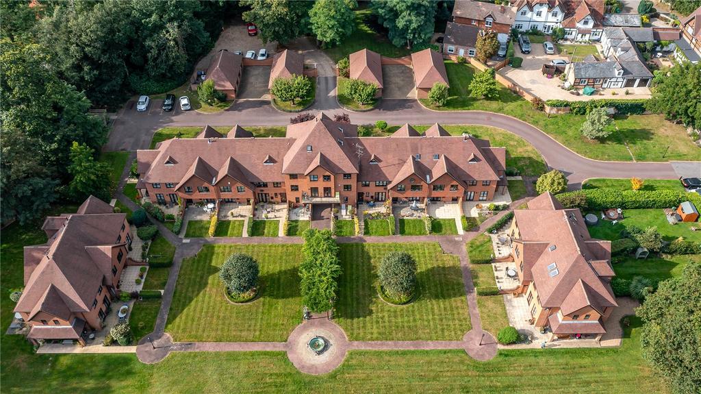 Heathlands Court, Wokingham... 4 bed house £875,000