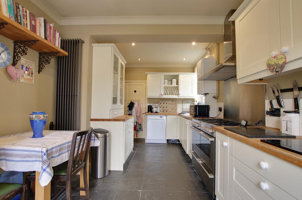 Kitchen breakfast room