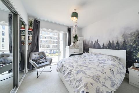 Flat 4, 10 Flagstaff Road, Reading, RG2 6AX
