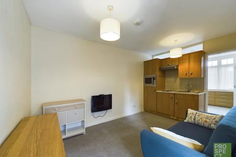 1 bedroom house to rent, Cannon Lane, Maidenhead, Berkshire, SL6