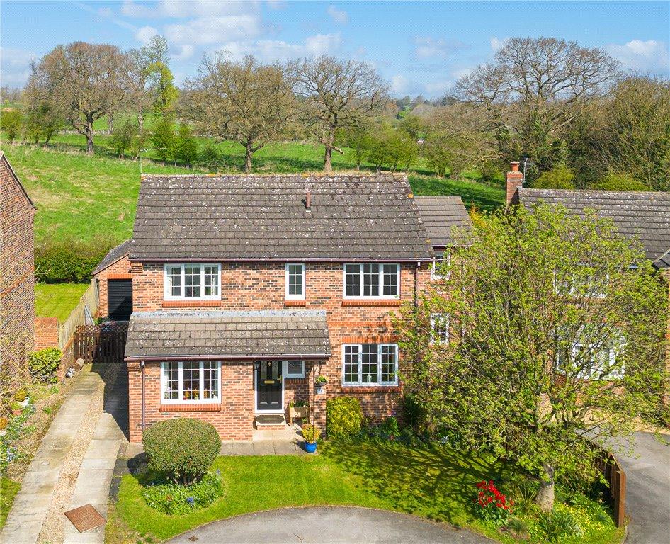 Kings Mead, Ripon, North Yorkshire 5 bed detached house for sale £565,000