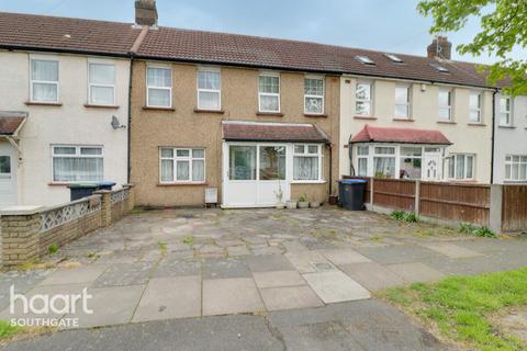 96 Trent Gardens, London, N14 4QN