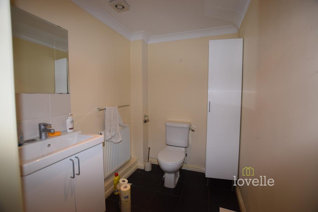 Willoughby Chase, Gainsborough DN21 3 bed terraced house for sale £