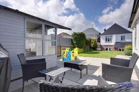 44 Alder Road, Poole, BH12 2AE