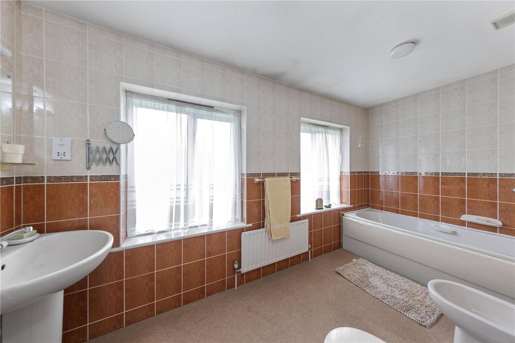Principal Bathroom