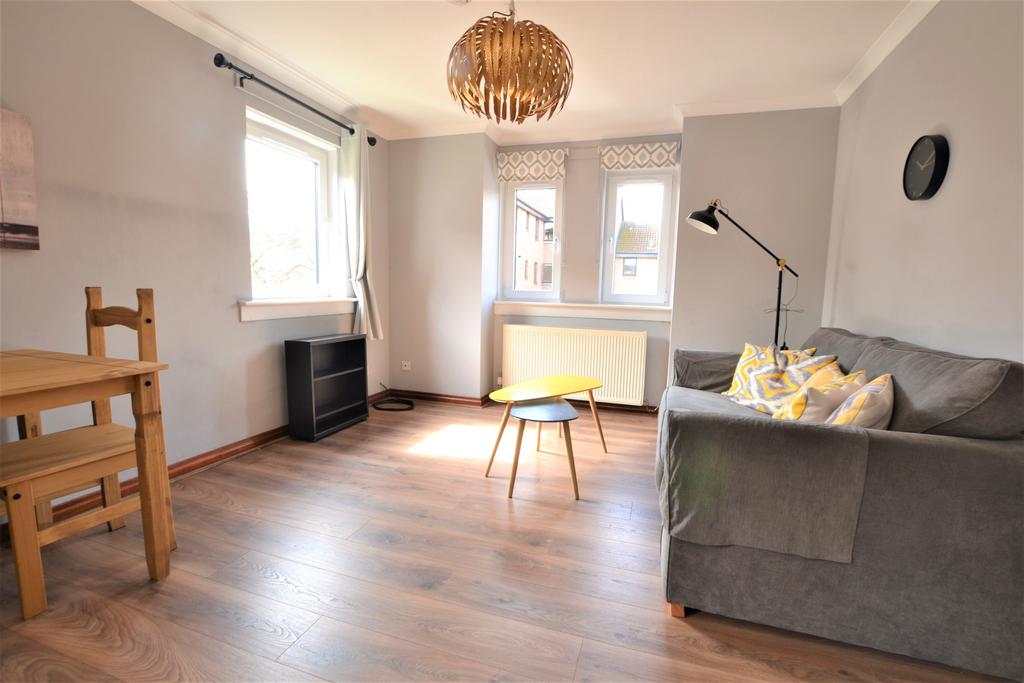 Boat Green, Edinburgh, EH3 1 bed flat £900 pcm (£208 pw)
