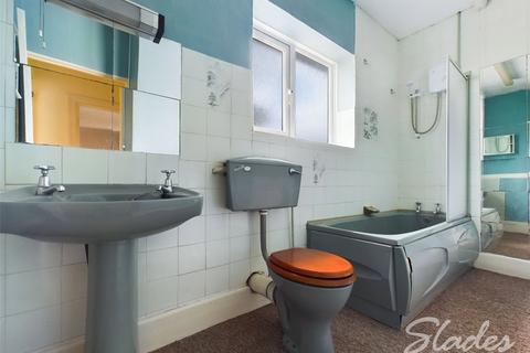 13 Darracott Road, Bournemouth, BH5 2AX