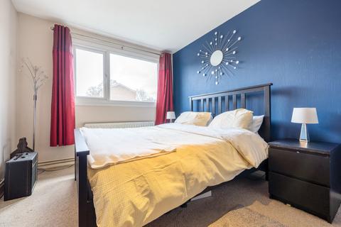 1 Barnwood Road, Guildford, GU2 8JB