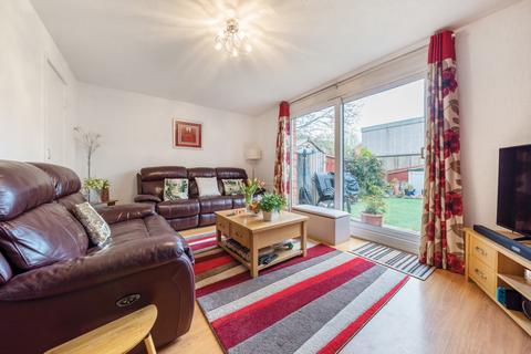 1 Barnwood Road, Guildford, GU2 8JB