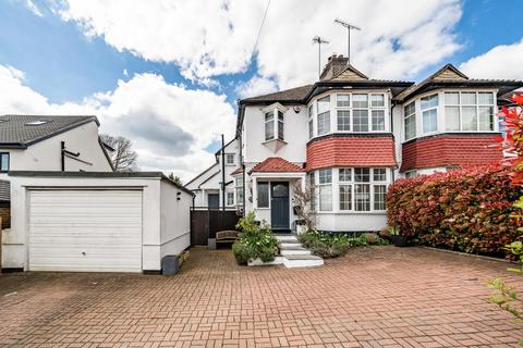 29 Corkscrew Hill, West Wickham, BR4 9BA