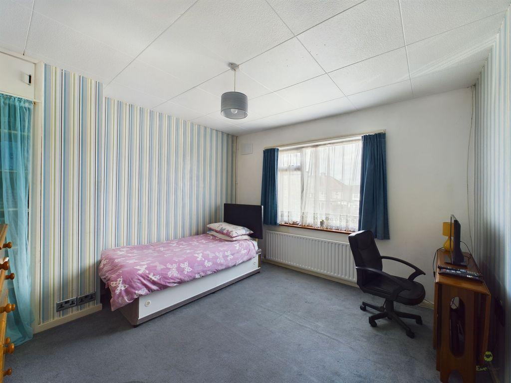 Bedroom 2 (Double)