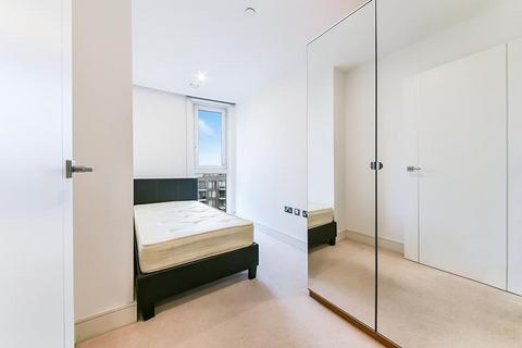 3 bedroom flat to rent, Altitude Point, Alie Street, London, E1