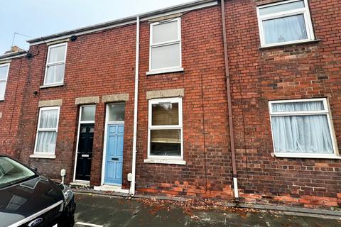 2 bedroom terraced house to rent, Queensgate, Beverley, East Riding of Yorkshire, UK, HU17