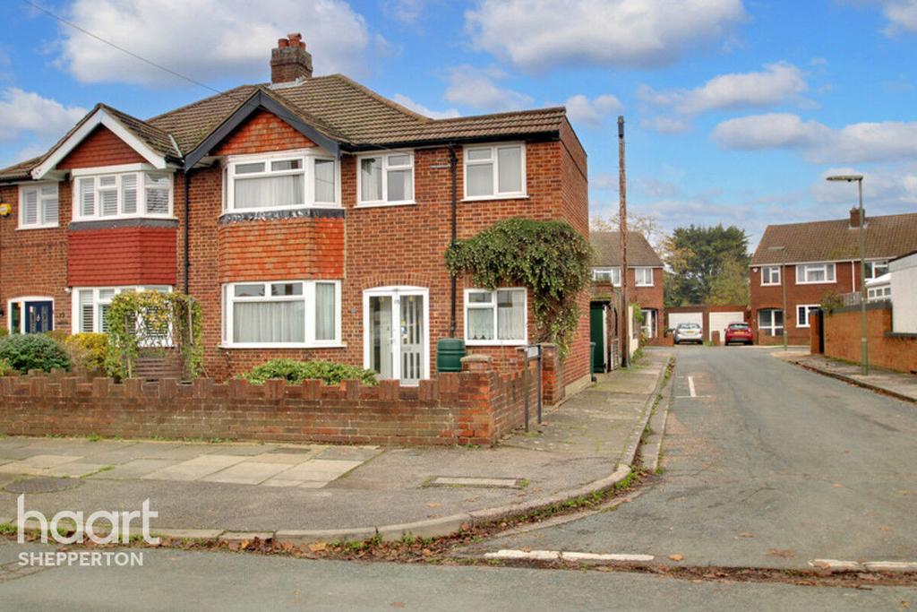 Ashgrove Road, ASHFORD 4 bed semidetached house £500,000