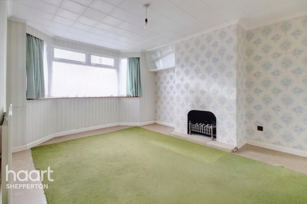 Ashgrove Road, ASHFORD 4 bed semidetached house £500,000