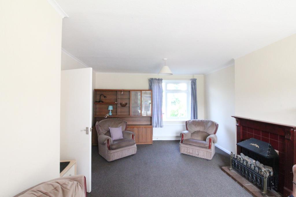 Bluebell Road, Norwich NR4 3 bed semidetached house £1,400 pcm (£323 pw)