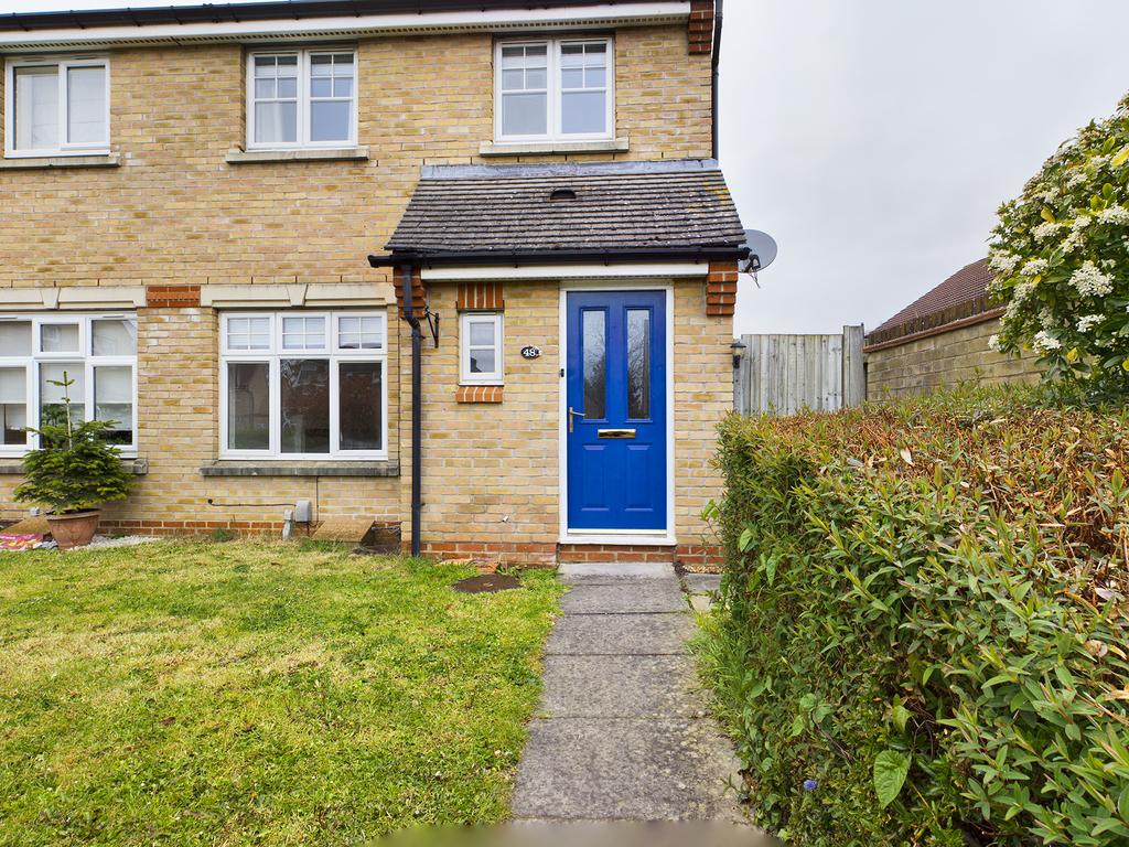 Brenda Gautrey Way, Cottenham 3 bed semidetached house £1,450 pcm (£335 pw)