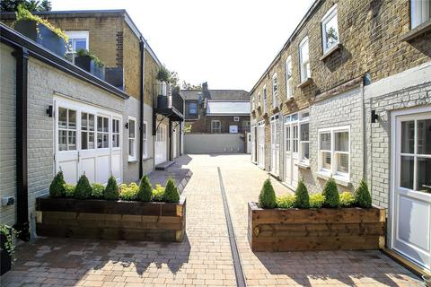 3 Foxton Mews, Richmond, TW10 6BS