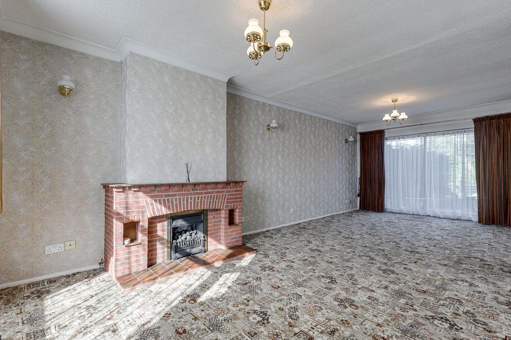 Merevale Road, Solihull, B92 3 bed semidetached house for sale £350,000