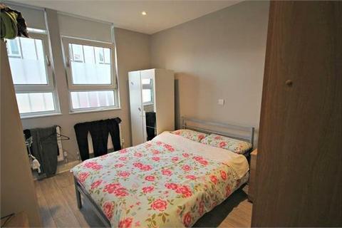 1 bedroom flat to rent, High Road, Willesden