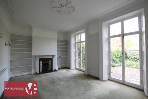 14 Churchfields, Broxbourne, EN10 7JS