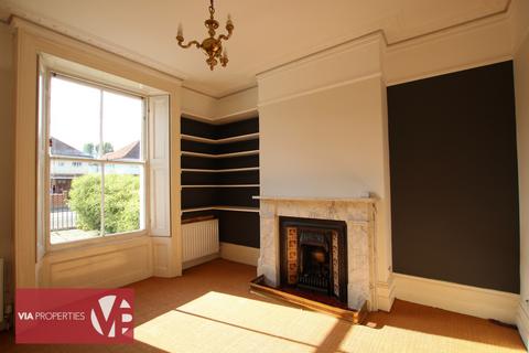 14 Churchfields, Broxbourne, EN10 7JS