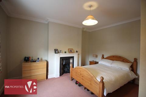 14 Churchfields, Broxbourne, EN10 7JS
