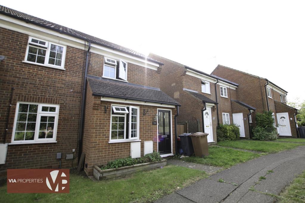 Edmonds Drive, Stevenage SG2 3 bed semidetached house £1,500 pcm (£