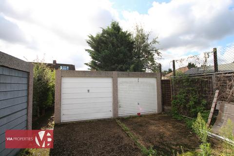 15a Danemead, Hoddesdon, EN11 9LT