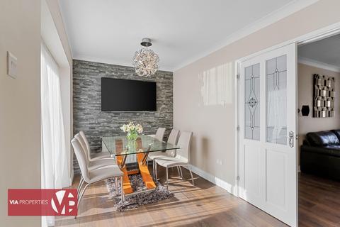 14 Gibbs Close, Cheshunt, Waltham Cross, EN8 9RX