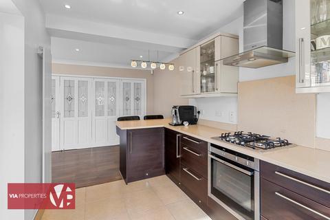 14 Gibbs Close, Cheshunt, Waltham Cross, EN8 9RX