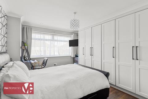 14 Gibbs Close, Cheshunt, Waltham Cross, EN8 9RX